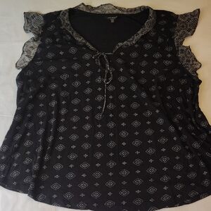 Lucky Brand Black and White Patterned Blouse Ruffle Cap Sleeve 2X EUC